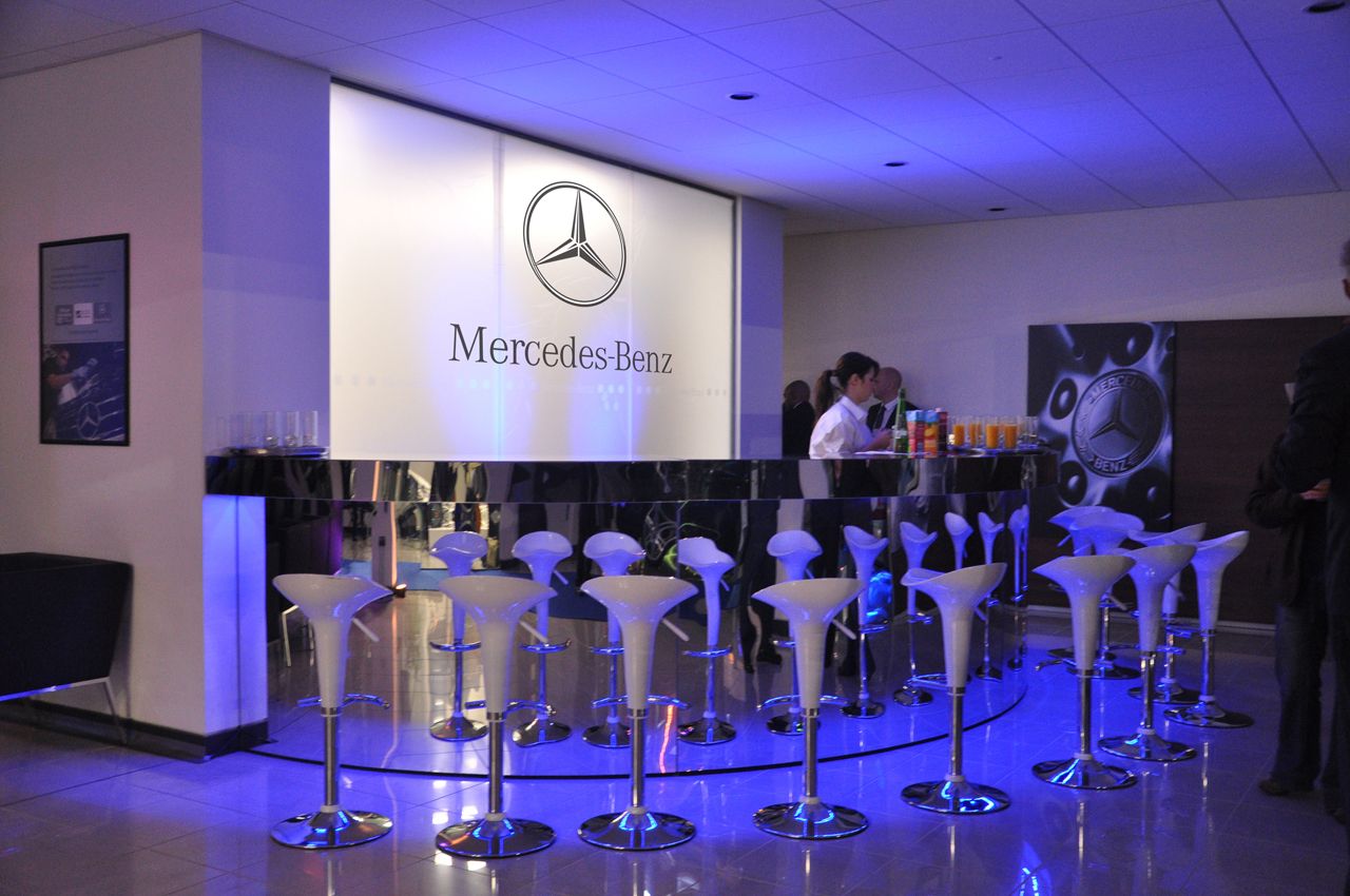 Mercedes-Benz-2.jpg