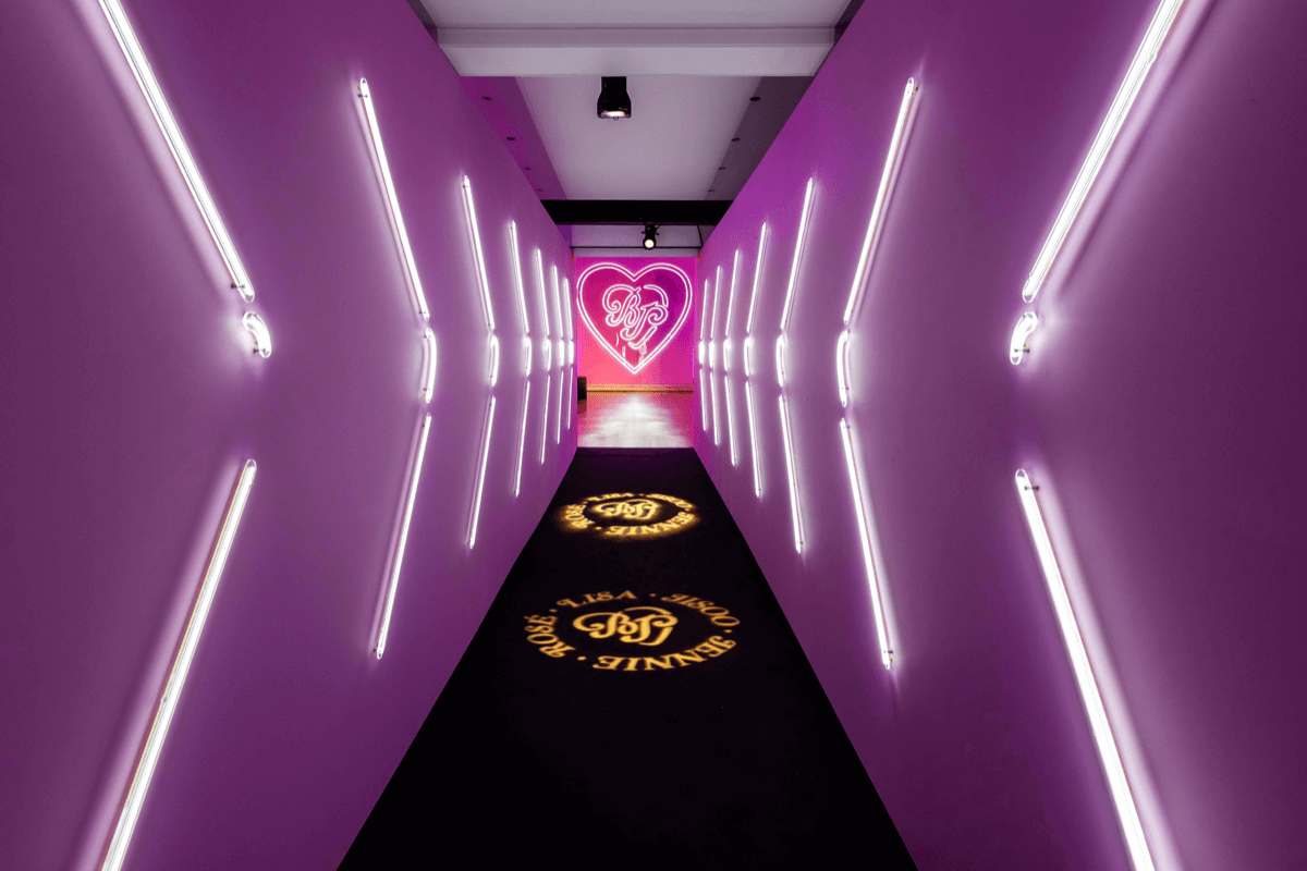 american-express-x-black-pink-gallery-1.png